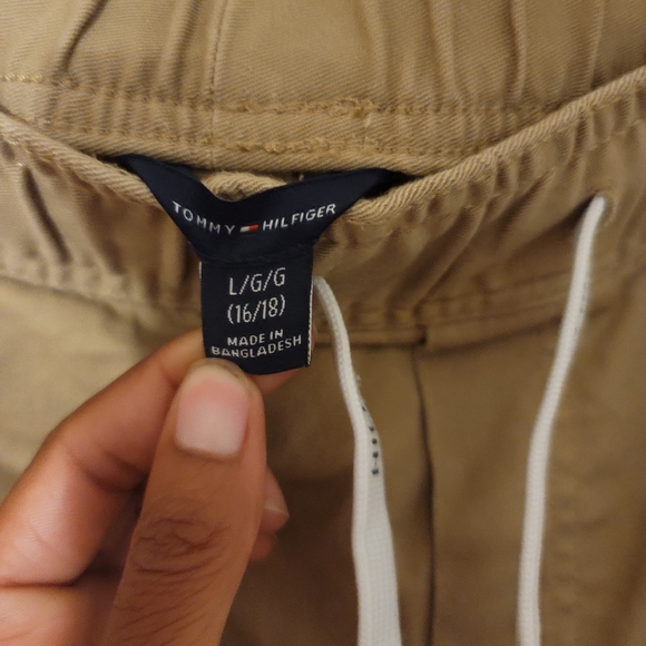 Boys Tommy Hilfiger Cargo Pants 💙 - Picture 3 of 4